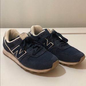 New Balance 696 - light navy and cream WORN ONCE!